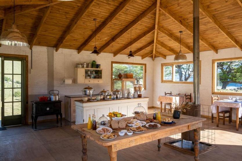 Estancia Bonanza Patagonian Lodge Experience El Chalten Bagian luar foto